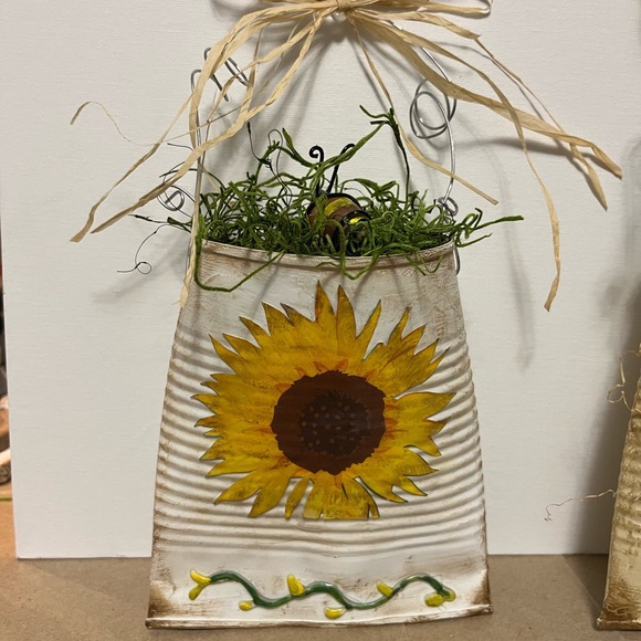 Other - Sunflower tin wall hanging with bumblebee accent and raffia bow. Super cute!